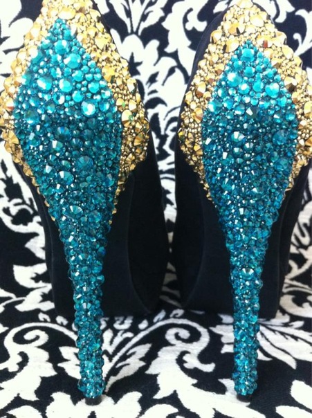 Erin Sanders Are you ready to see some beautiful shoes Believe it or not